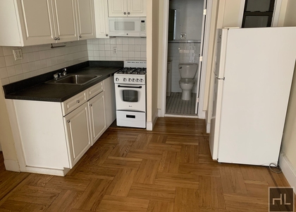 East 89 Street - Photo 1