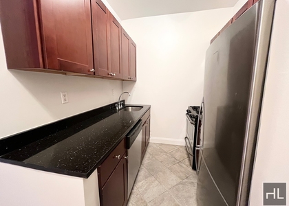 West 11 Street - Photo 1