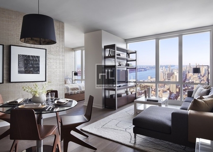 West 42nd Street - Photo 1