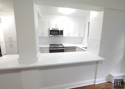 East 69 Street - Photo 1