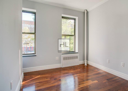E 11th St - Photo 1