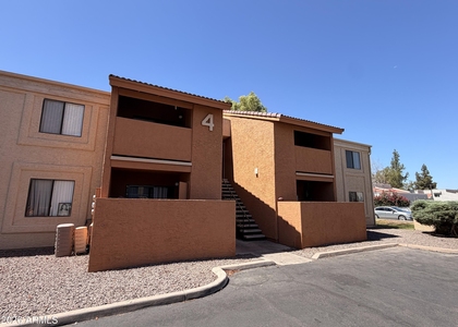 825 S River Drive - Photo 1