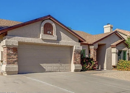 6128 W Beverly Lane - Photo 1