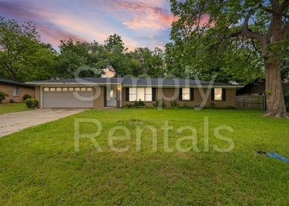 705 Plano Street - Photo 1