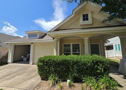 2410 Parkview Drive - Photo 1