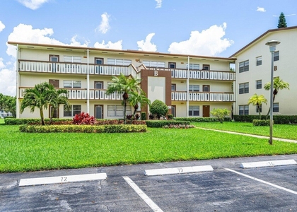 74 Mansfield B - Photo 1