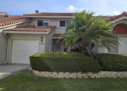 7526 Pinewalk Drive S - Photo 1