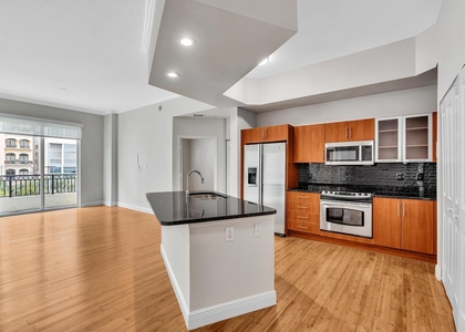 600 S Dixie Highway - Photo 1