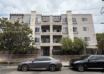 1410 N Curson Ave., #105 - Photo 1