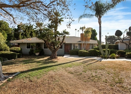 1185 La Subida Court - Photo 1