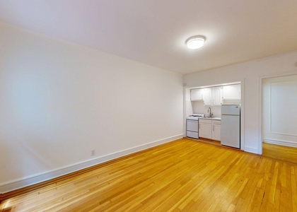 East 51st Street - Photo 1