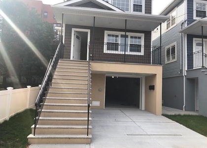 2933 Ocean Crest Boulevard - Photo 1