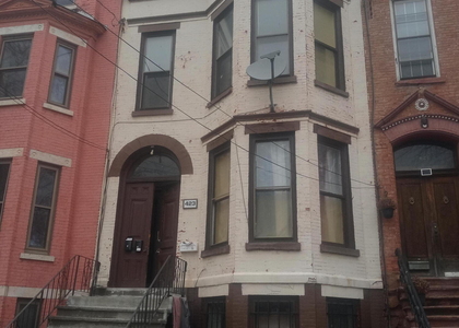 423 Clinton Avenue - Photo 1