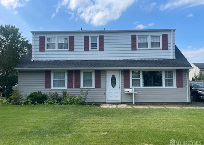 19 W Francis Street - Photo 1