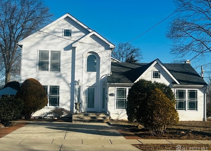 63 E Jefferson Boulevard - Photo 1