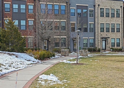 13001 Hattontown Square - Photo 1