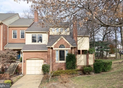 10200 Aspen Willow Drive - Photo 1