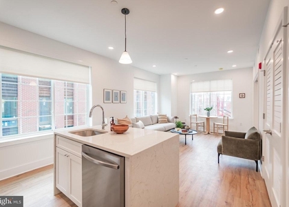 2101 Washington Ave - Photo 1