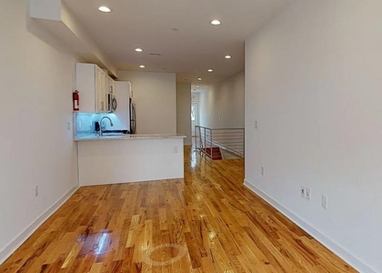 1642 N Marshall Street - Photo 1