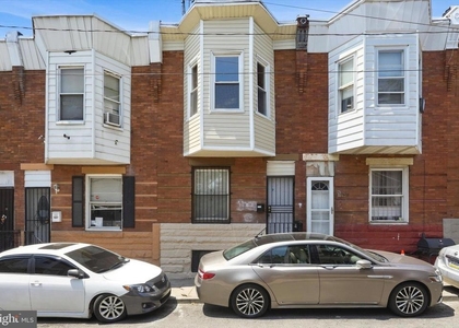 3114 Custer Street - Photo 1