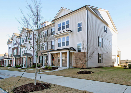 943 Haybeck Lane - Photo 1
