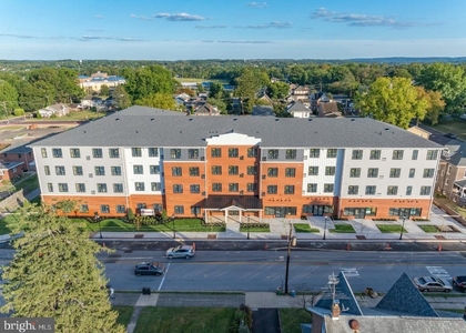 624 Main Street - Photo 1