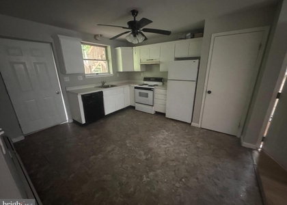 131 Smith Street - Photo 1
