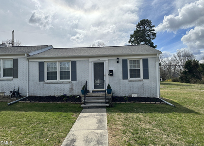 1700 Roslyn - Photo 1
