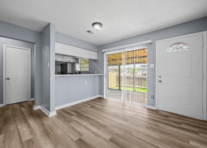 204 Northcrest Cir - Photo 1