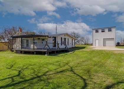 110 Lakewood Dr - Photo 1