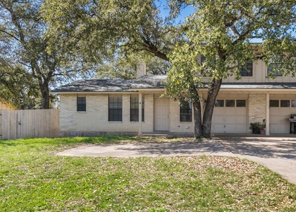 3802 Foust Trl - Photo 1