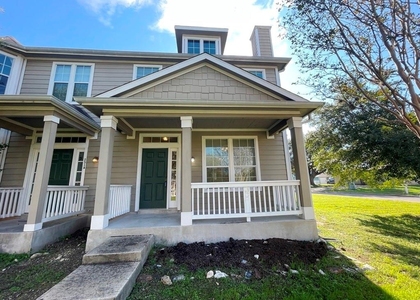 251 Utterback - Photo 1