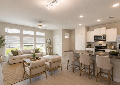 605 W South St - Photo 1
