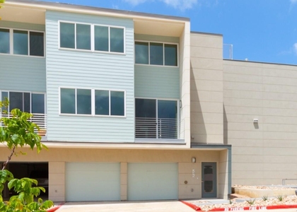 604 N Bluff Dr - Photo 1