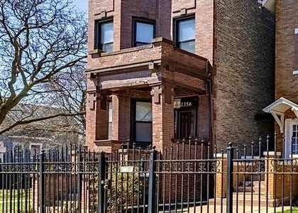 2356 S Lawndale Avenue - Photo 1