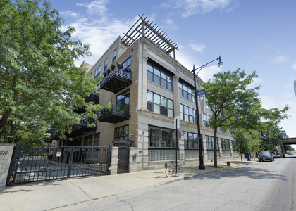 1525 S Michigan Avenue - Photo 1