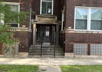 507 W Englewood Avenue - Photo 1
