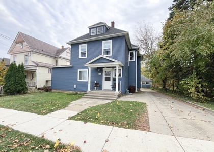 216 E South Street - Photo 1