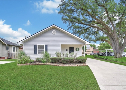 307 Lawrence Street - Photo 1