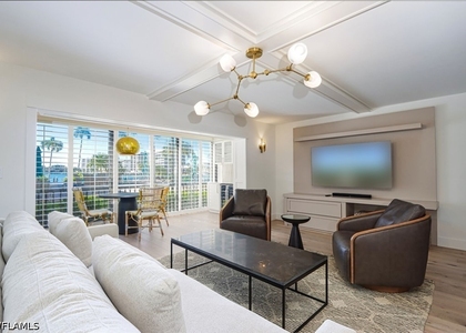 222 Harbour Drive - Photo 1