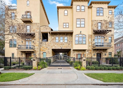328 Bomar Street - Photo 1