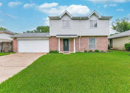 207 Woodvale Drive - Photo 1