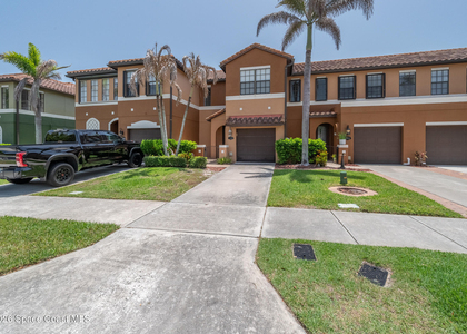 733 Ventura Drive - Photo 1
