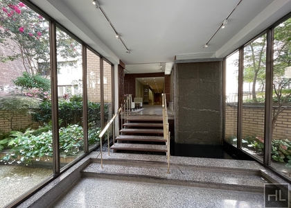 East 49 Street - Photo 1