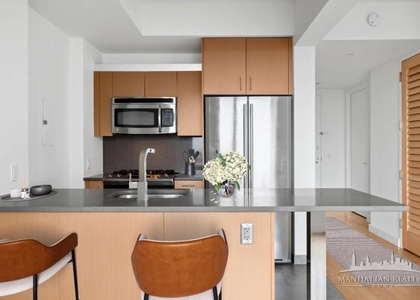 Spruce Street - Photo 1