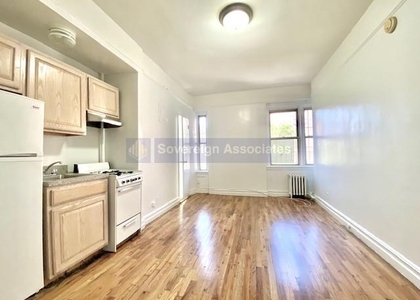 936 West End Avenue - Photo 1