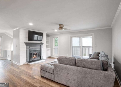 1506 Cumberland Court Se - Photo 1