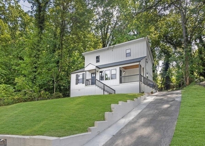 1080 Westmont Road Sw - Photo 1
