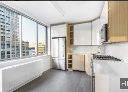 West End Avenue - Photo 1
