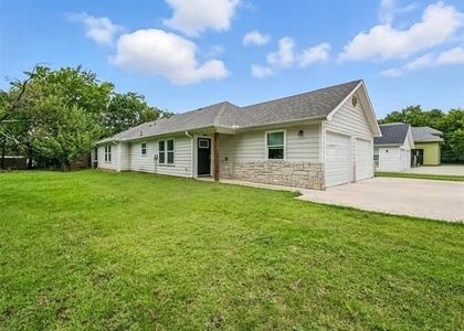 910-914 N Throckmorton - Photo 1